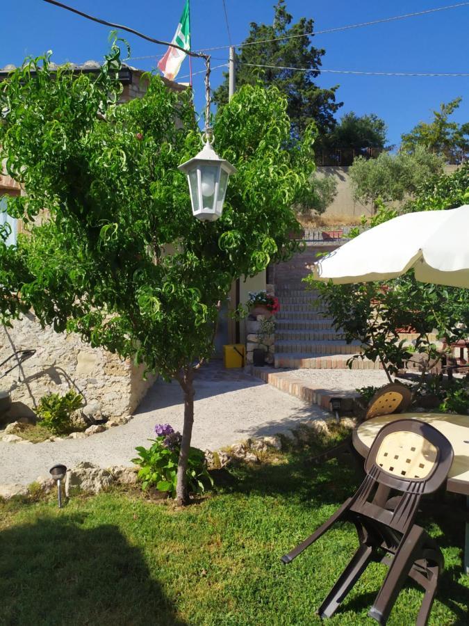 Il Giardino Dei Semplici B&B Caulonia Exterior photo
